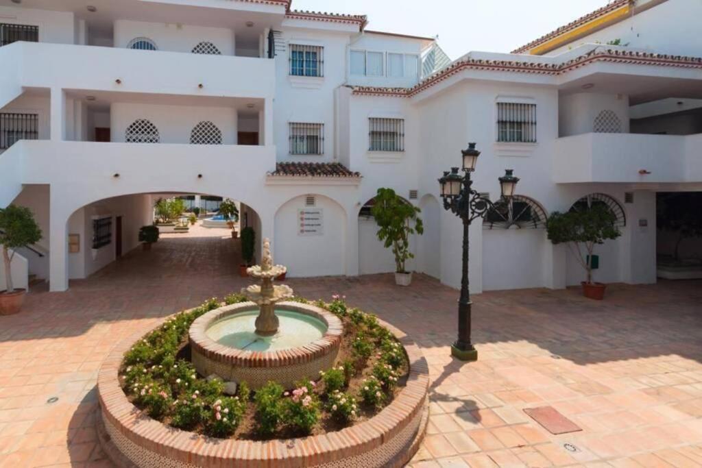 Macas Apartment Parque De La Paloma Pueblo Quinta Benalmadena Con Vistas Al Mar Piscina Y A 3 Minutos De La Playa 外观 照片