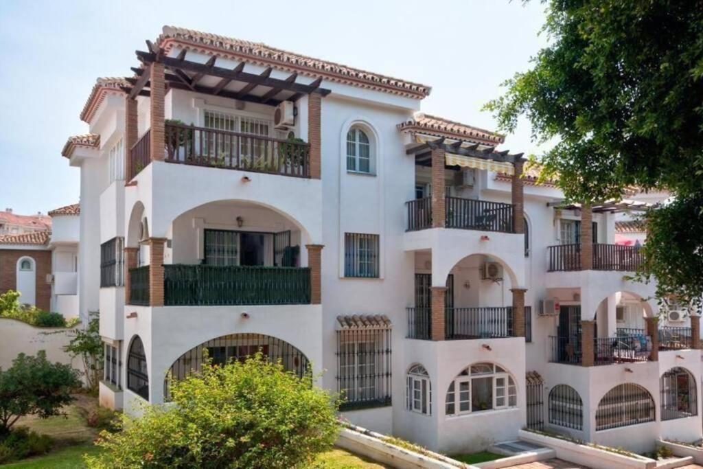 Macas Apartment Parque De La Paloma Pueblo Quinta Benalmadena Con Vistas Al Mar Piscina Y A 3 Minutos De La Playa 外观 照片